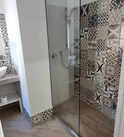 Oda ve Kahvaltı 'a Minnula 4*